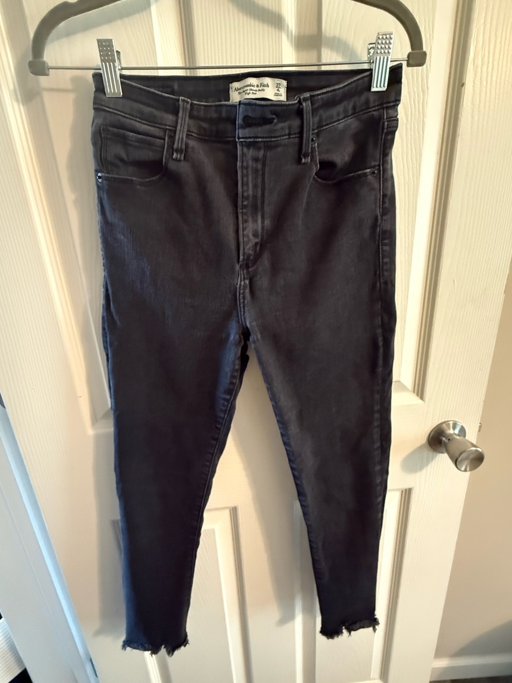Abercrombie & Fitch High-Rise Super Skinny Ankle Jeans Black Size 27/4